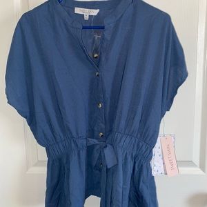 Sweet Rain: NWT Women’s blue waist tie blouse